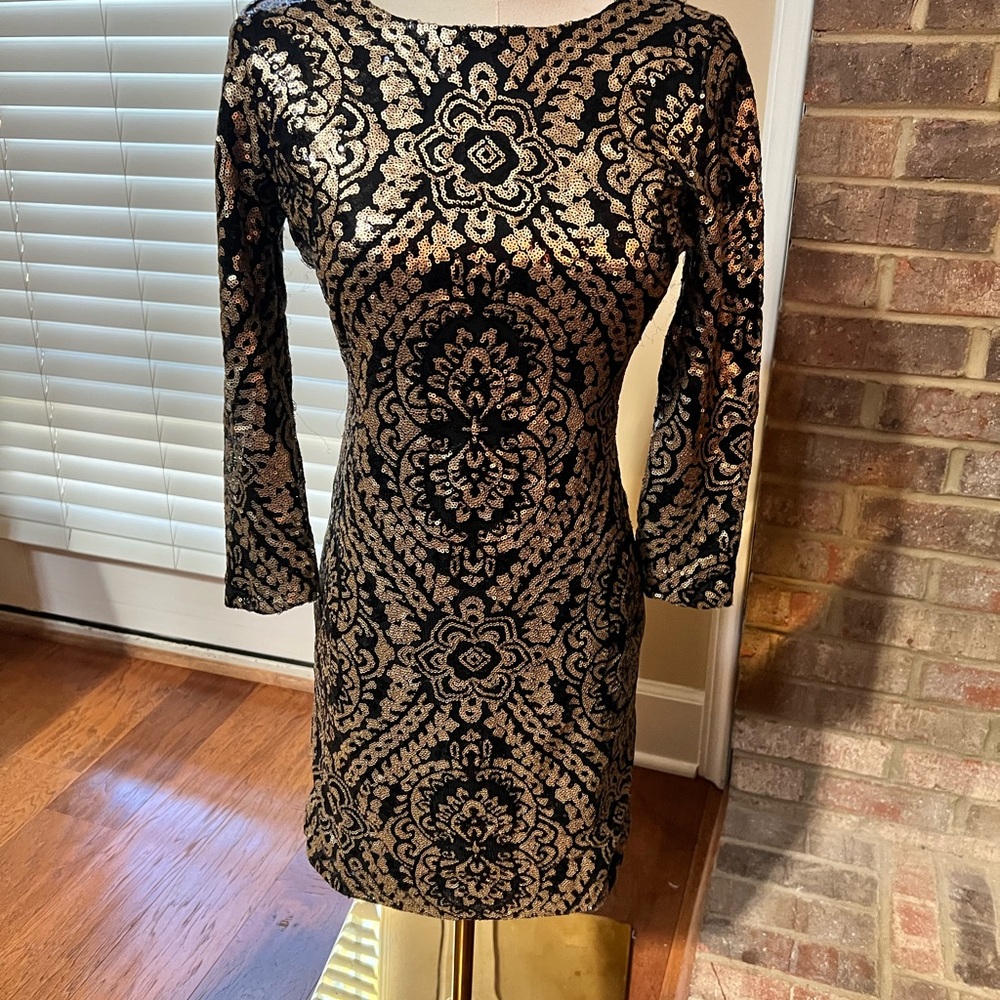 Gianni Bini Black and Gold Long Sleeve Dress